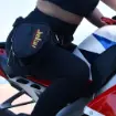 JIEKAI LB-001 Motorcu Bacak Çantası – Karbon Kumaş, Gold Nakışlı resmi